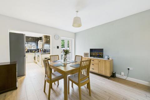 undefined, Second Avenue, Carlton, Nottingham