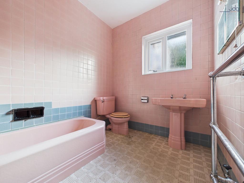 Ground Floor Bathroom