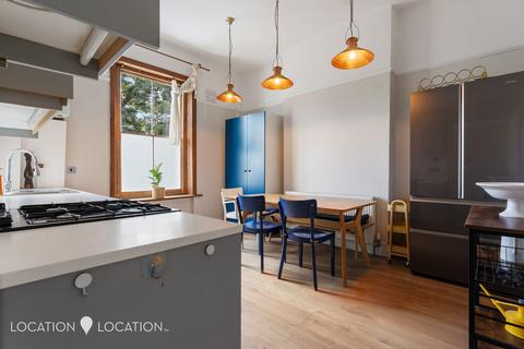 undefined, Jenner Road, London, N16
