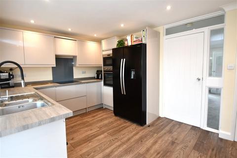 4 bedroom semi-detached house for sale, Truro TR3