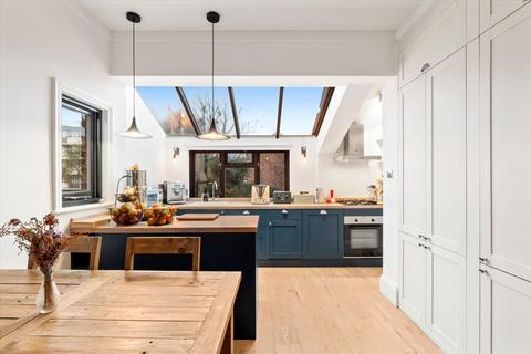 2 bedroom flat for sale, Beaumont Road, London, W4