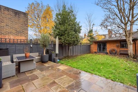 4 bedroom semi-detached house for sale, Wellesley Road, London, W4
