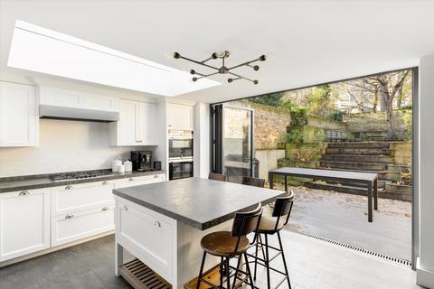 undefined, Liverpool Road, London, N7