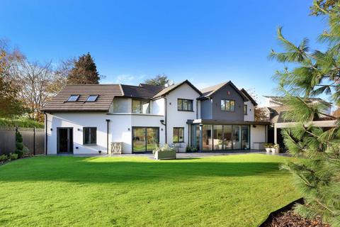4 bedroom detached house for sale, Malkin Drive, Beaconsfield, Buckinghamshire, HP9