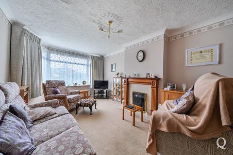 2 bedroom bungalow for sale, Auckland Drive, Sittingbourne, Kent, ME10