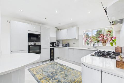 3 bedroom maisonette for sale, Beechwood Avenue, Coulsdon CR5
