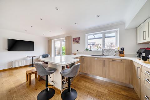 4 bedroom detached house for sale, Westwates Close, Warfield, Berkshire
