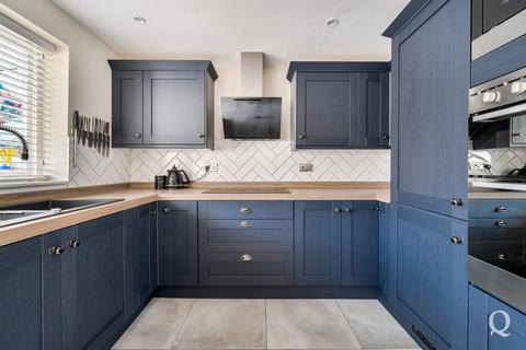 3 bedroom semi-detached house for sale, Cryalls Lane, Sittingbourne, Kent, ME10