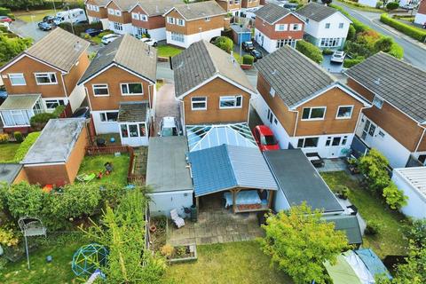 4 bedroom detached house for sale, Weaver Close, Sandbach