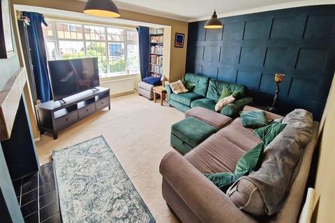 4 bedroom detached house for sale, Weaver Close, Sandbach