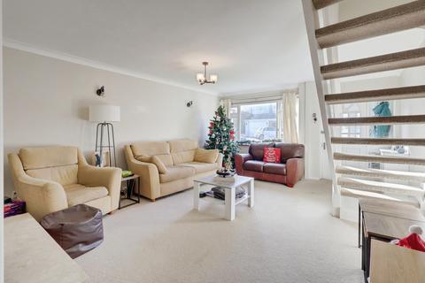 2 bedroom terraced house for sale, The Finches, Benfleet, SS7