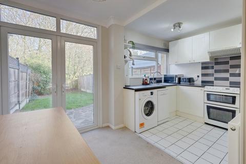 2 bedroom terraced house for sale, The Finches, Benfleet, SS7