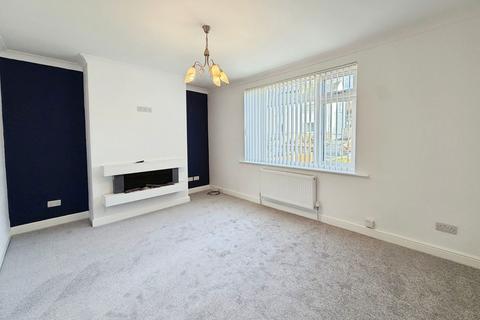 2 bedroom semi-detached house for sale, Newark Road, Crossflatts, Bingley, BD16 2SL