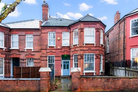 3 bedroom maisonette for sale, Walm Lane, London