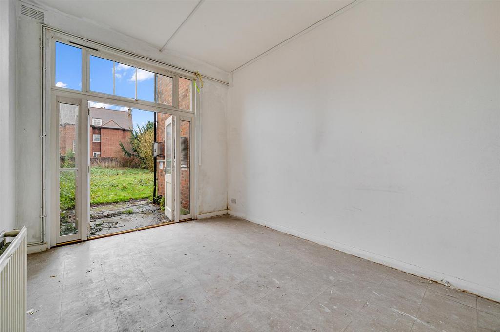 Daniels , Walm Lane, NW2 012.jpg