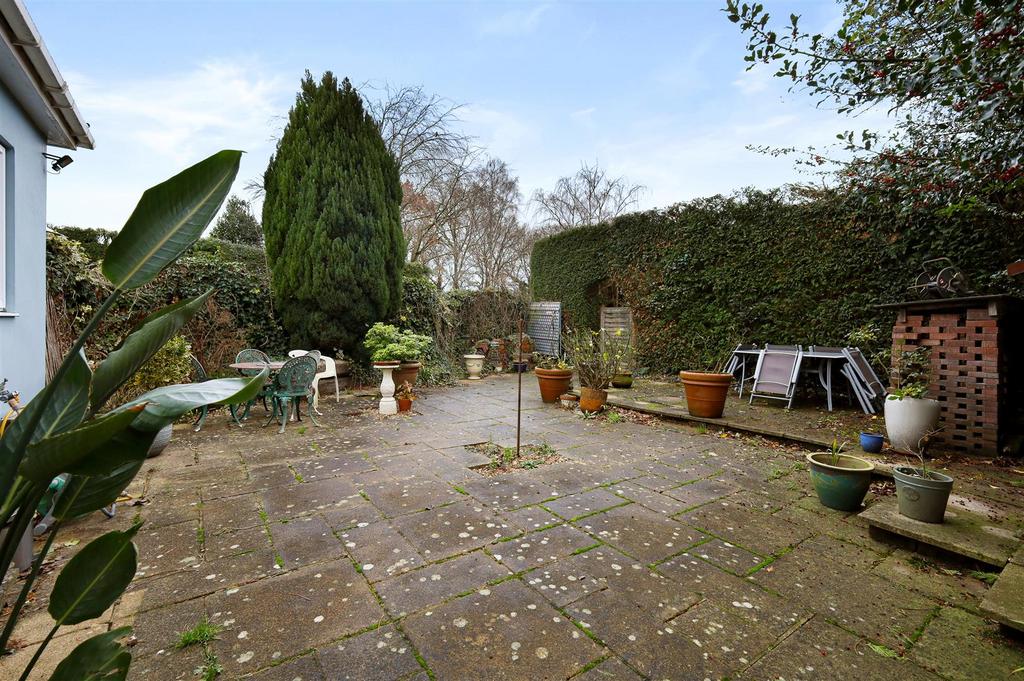 Annexe Courtyard