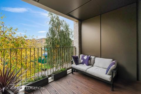 1 bedroom flat for sale, Murrain Road, Kimpton Court, N4
