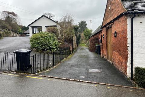 undefined, Church Hill, Belbroughton