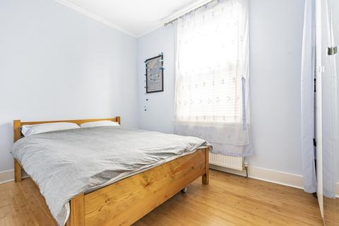 1 bedroom flat to rent, Falcon Road, London, SW11