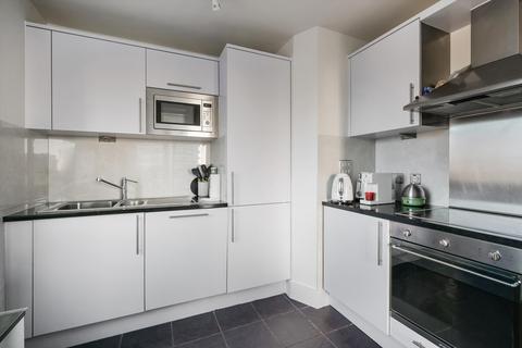 2 bedroom flat to rent, Wharfside Point South, Prestons Road, London, E14.