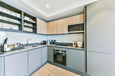 1 bedroom flat to rent, Royal Docks West, Western Gateway, London, E16