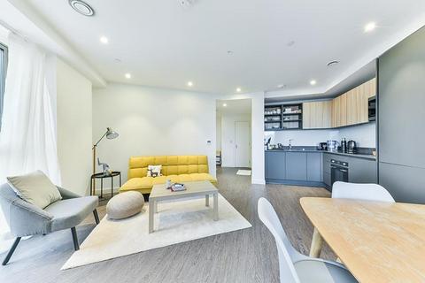 1 bedroom flat to rent, Royal Docks West, Western Gateway, London, E16