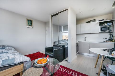 Studio for sale, Wokingham Road, Bracknell, Berkshire