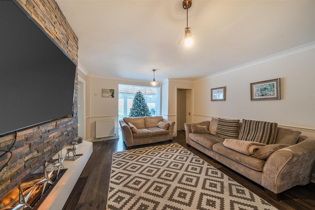 Living Room: