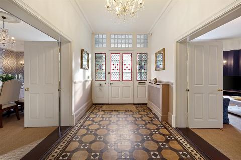 5 bedroom detached house for sale, Trinity Street, Halstead