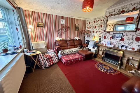 3 bedroom semi-detached house for sale, Emley Moor Road, Darlington