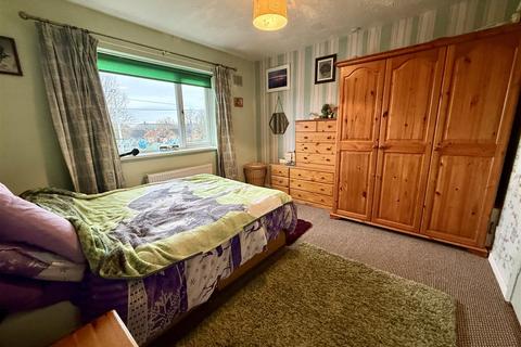 3 bedroom semi-detached house for sale, Emley Moor Road, Darlington