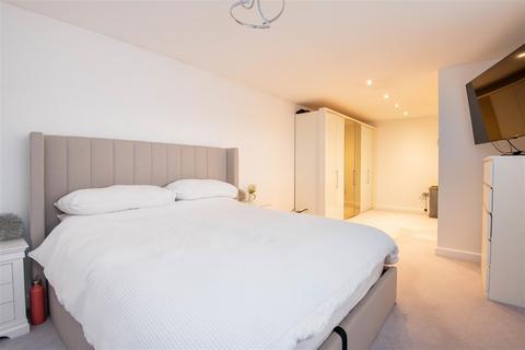 4 bedroom detached house for sale, Swallowfield, Preston PR4