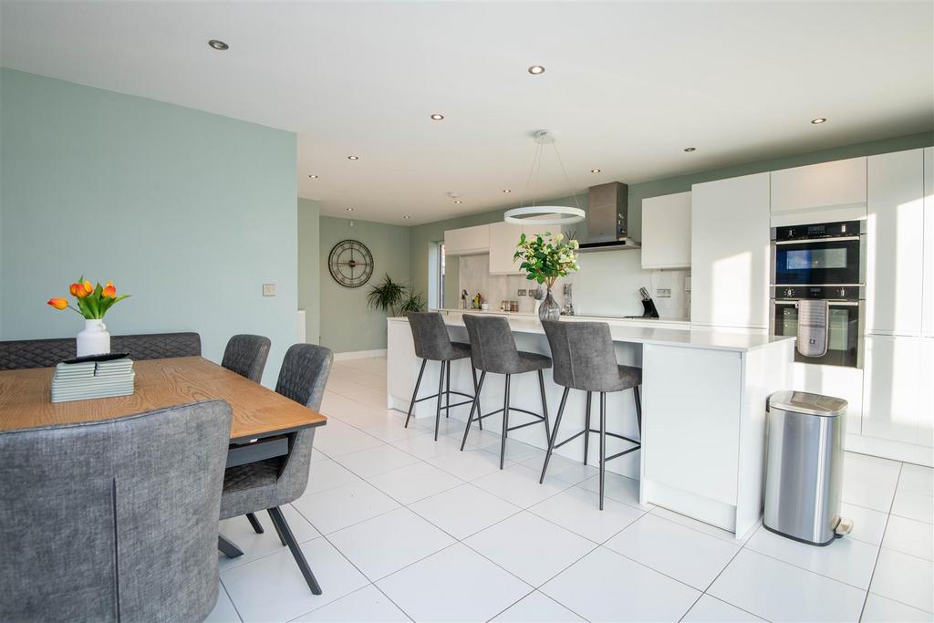 Kitchen / Diner