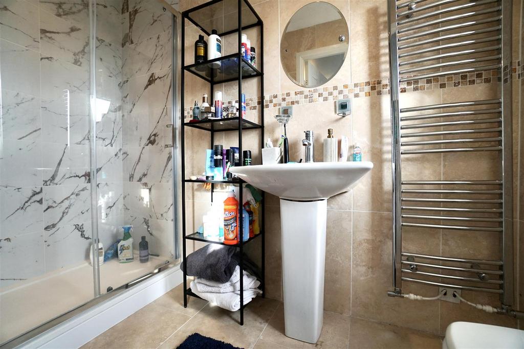 Ensuite