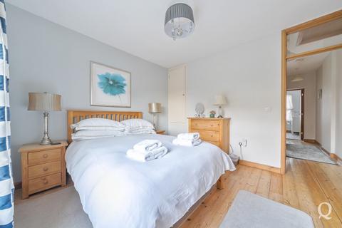 2 bedroom end of terrace house for sale, Rodmersham Green, Rodmersham, Sittingbourne, Kent, ME9