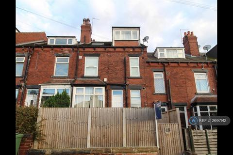 2 bedroom terraced house to rent, Woodside Place, Leeds, LS4