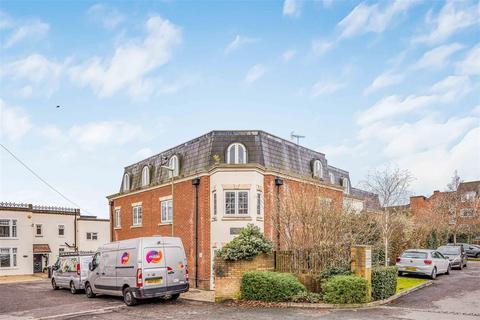 2 bedroom flat for sale, Beaconsfield Road, Waterlooville PO7