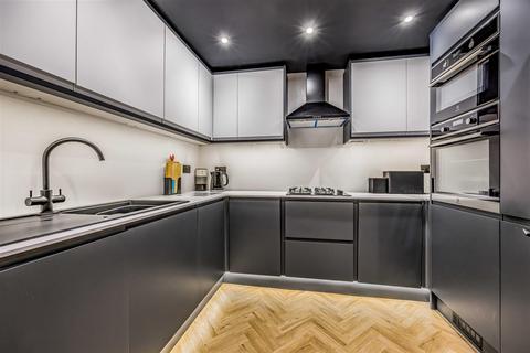 2 bedroom flat for sale, Beaconsfield Road, Waterlooville PO7