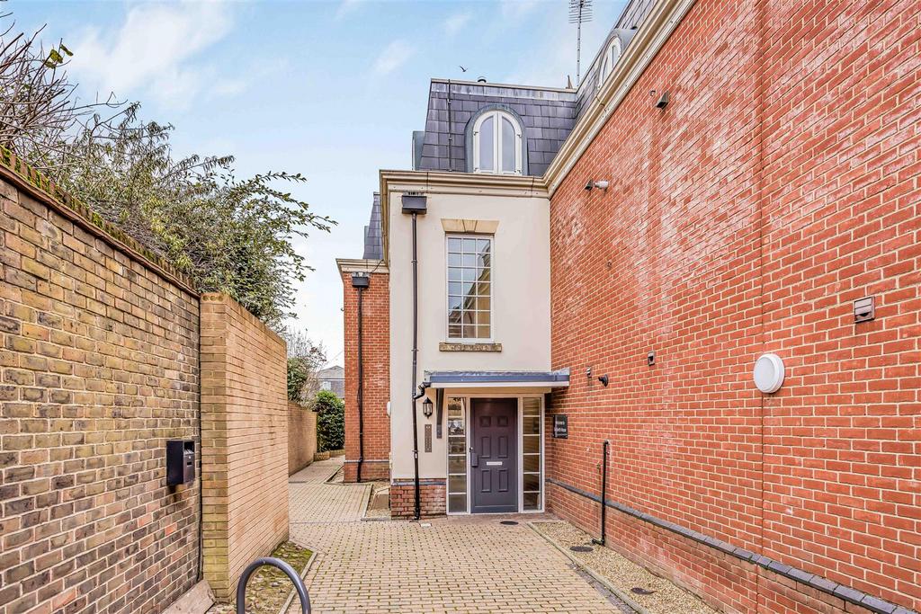 Flat 5, Elizabeth House, Besconsfield Road, Waterl