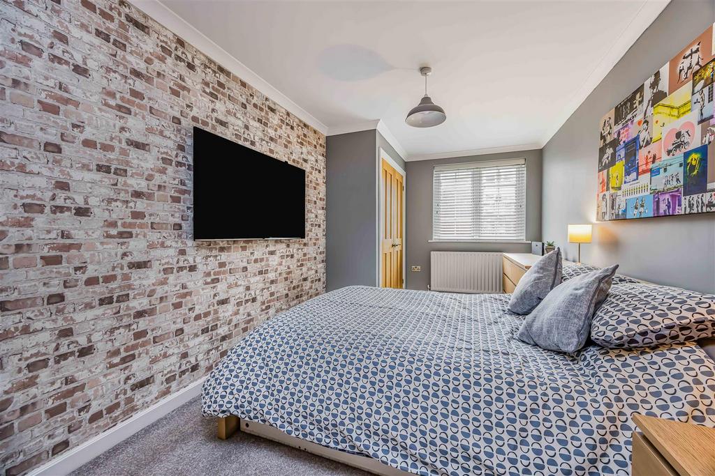 Flat 5, Elizabeth House, Besconsfield Road, Waterl