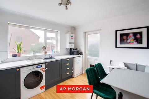 undefined, Grosvenor Road, Lower Gornal, Dudley, West Midlands, DY3