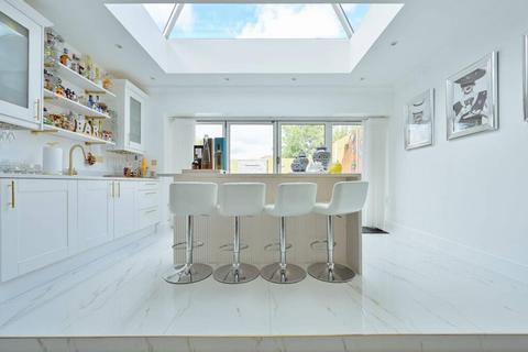 3 bedroom semi-detached house for sale, Bushey Heath, WD23