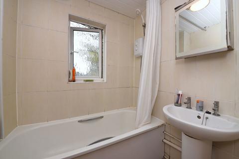 undefined, Vincenzo Close, Hatfield AL9