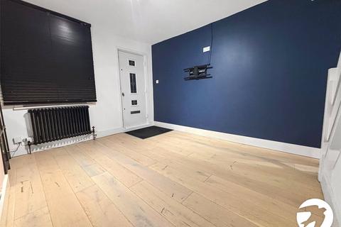 2 bedroom semi-detached house to rent, Lion Road, Bexleyheath, DA6