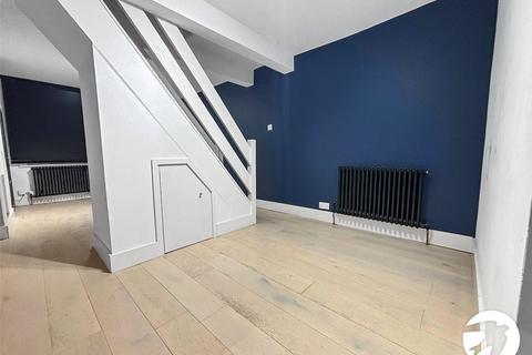 2 bedroom semi-detached house to rent, Lion Road, Bexleyheath, DA6