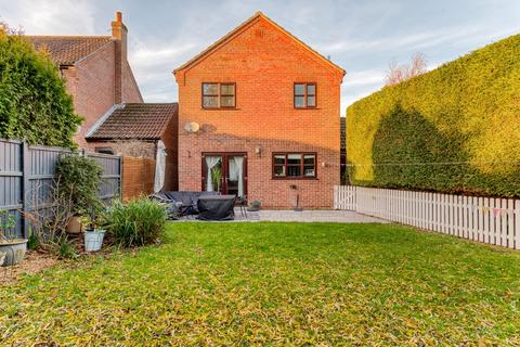 4 bedroom detached house for sale, Highview Close, Blofield
