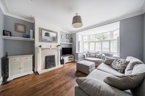 4 bedroom semi-detached house for sale, Oak Tree Gardens, Bromley