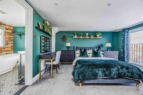 5 bedroom semi-detached house for sale, Torrington Road, Portsmouth PO2
