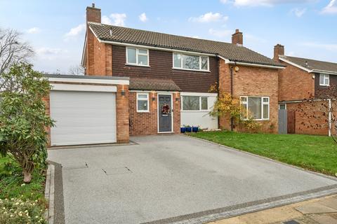 4 bedroom detached house for sale, Hayesford Park Drive, Bromley, Kent