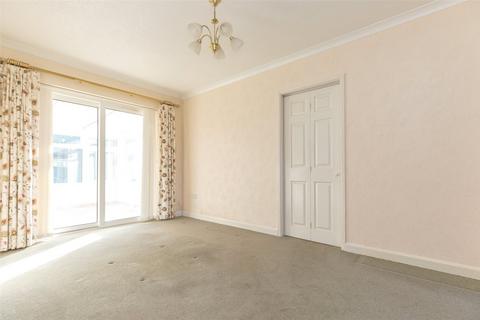 3 bedroom bungalow for sale, Woodland Close, Bristol BS8